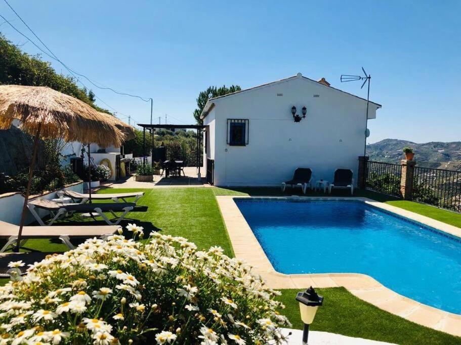 Villa En Frigiliana Con Piscina Y Jacuzzi Экстерьер фото