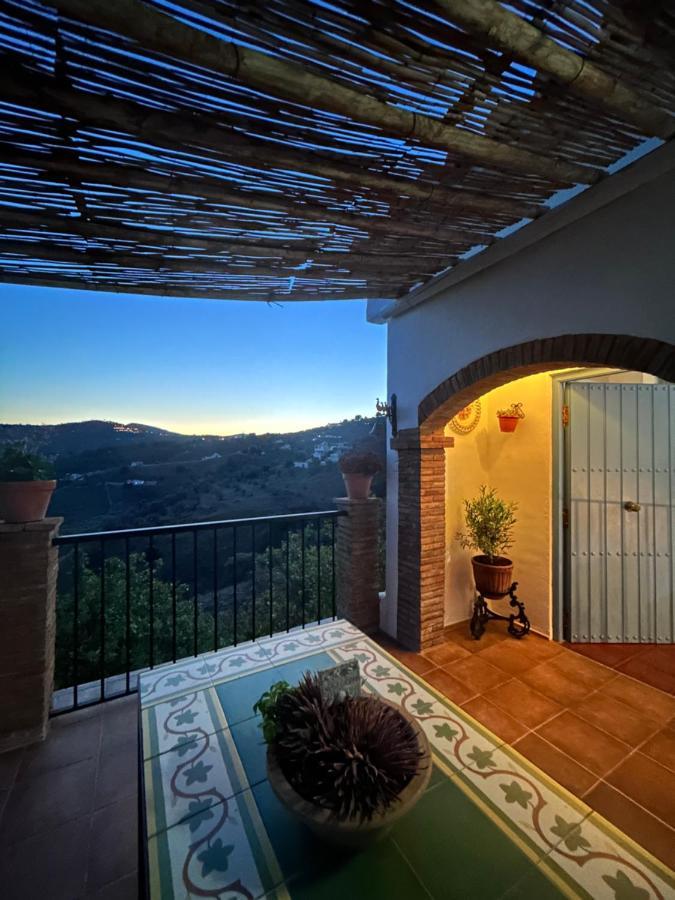 Villa En Frigiliana Con Piscina Y Jacuzzi Экстерьер фото